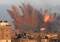 غزہ میں 121 شھید سیکڑوں زخمی