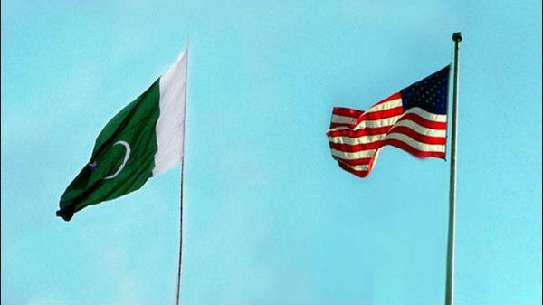 پاکستان اور  امریکا کا پرچم