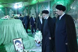 اعضای هیات دولت با آرمان‌های امام راحل تجدید میثاق کردند