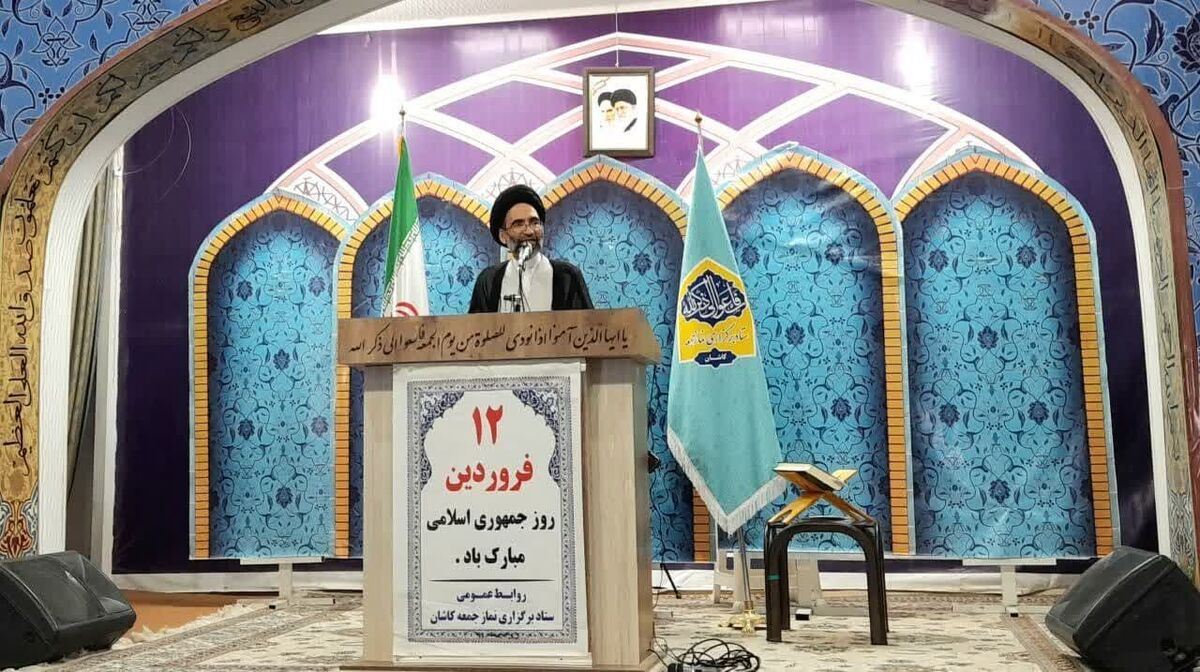 ملت ایران در روز ۱۲ فروردین تئوری جدایی دین از سیاست را باطل کرد