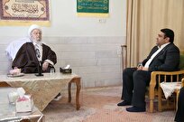 دیدار مدیر عامل بانک ملی ایران با آیت الله مکارم شیرازی