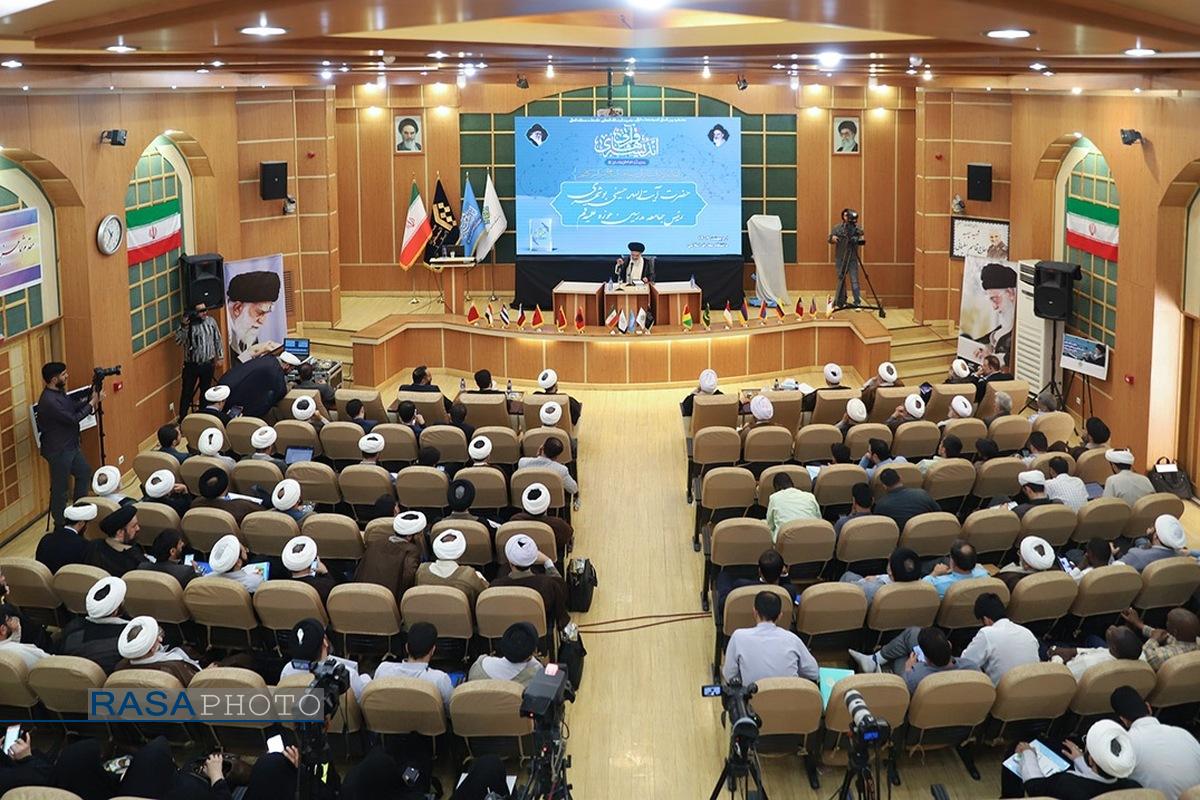 کنگره بین المللی اندیشه های قرآنی امام خامنه‌ای برگزار شد