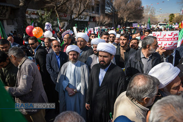 راهپیمایی باشکوه مردم شیراز در یوم الله ۲۲ بهمن