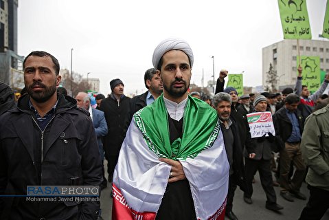 مشہد میں انقلاب اسلامی کی سالگرہ کی مناسبت سے ریلی