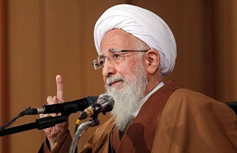 دوسروں کے ساتھ نیکی کرو لیکن دفاعی و فوجی قدرت اس حد تک ہونی چاہیئے کہ دشمن جارحیت کی جرأت نہ کر سکے