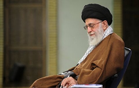 رہبر معظم انقلاب اسلامی کا فوجی اہلکاروں کو محبت بھرا سلام