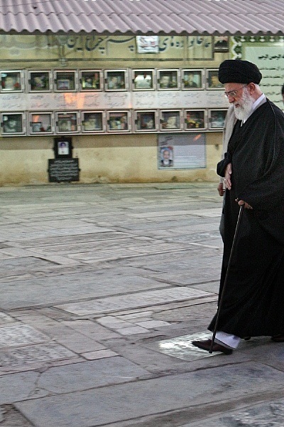 رهبر معظم انقلاب حضرت آيت الله خامنه اي 