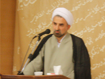 حجت الاسلام مختاري معاون پژوهشي پژوهشگاه علوم و فرهنگ اسلامي