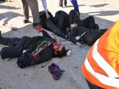 به خاک و خون کشيدن زائران حسيني در ناصريه عراق