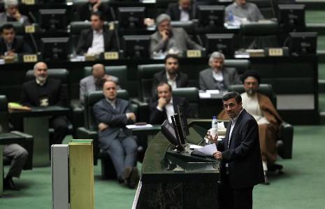 حضور احمدي نژاد در مجلس