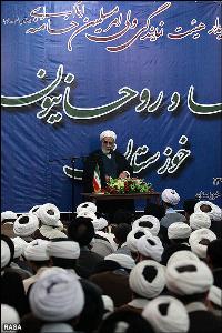 هیأت نمایندگی رهبر معظم انقلاب با روحانیان خوزستان دیدار کرد