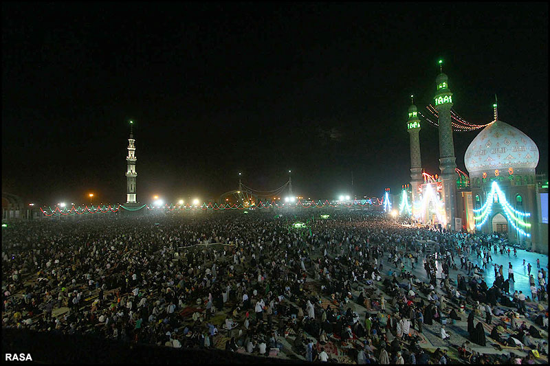 شب نيمه شعبان در مسجد مقدس جمکران