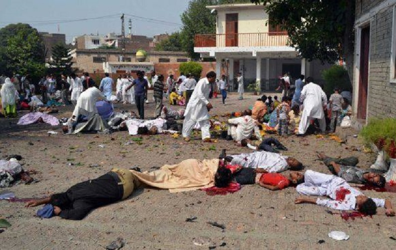 پشاور گرجا گھر پر خود کش حملہ کو پاکستانی شخصیتوں نے محکوم کیا
