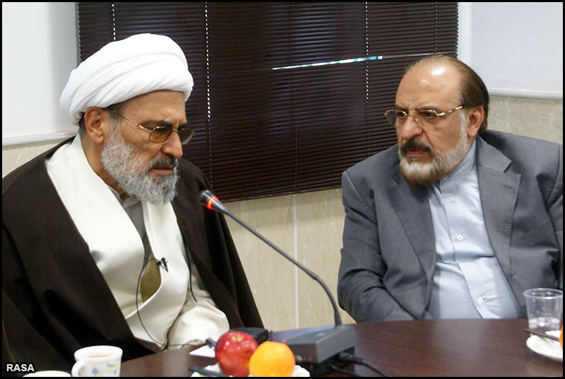 ديدار حسين انواري سرپرست کميته امداد با حجت‌الاسلام محمد حسن رحيميان