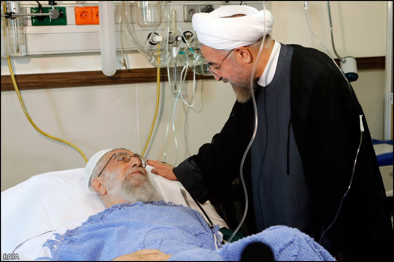 ڈاکٹر حسن روحاني اور رھبر معظم انقلاب 