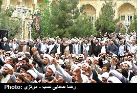 امروز اجتماع عظيم طلاب و روحانيون محکوميت جنايت وحشيانه آل سعود در يمن