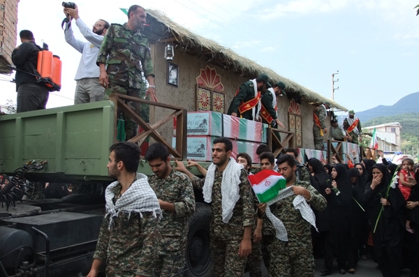 تشييع پيکر شهداي غواص در شرق مازندران