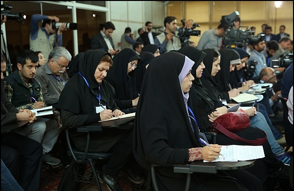 نشست خبری رییس جمهور در ارومیه