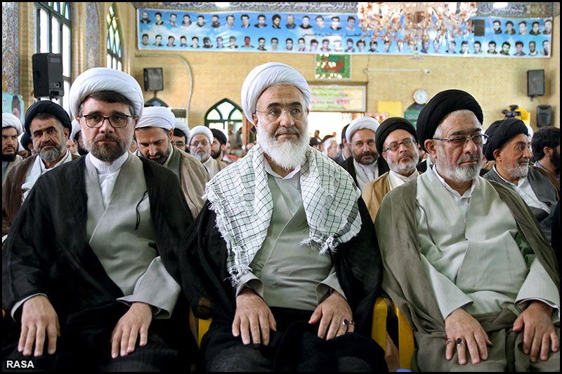 عالمی یوم مساجد تقریب میں قزوین ایران کے امام جمعہ