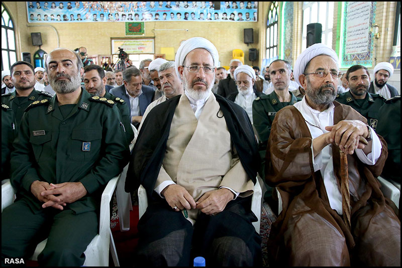 عالمی یوم مساجد تقریب میں قزوین ایران کے امام جمعہ