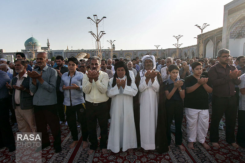 مشہد المقدس حرم امام رضا علیہ السلام میں نماز عید الاضحی