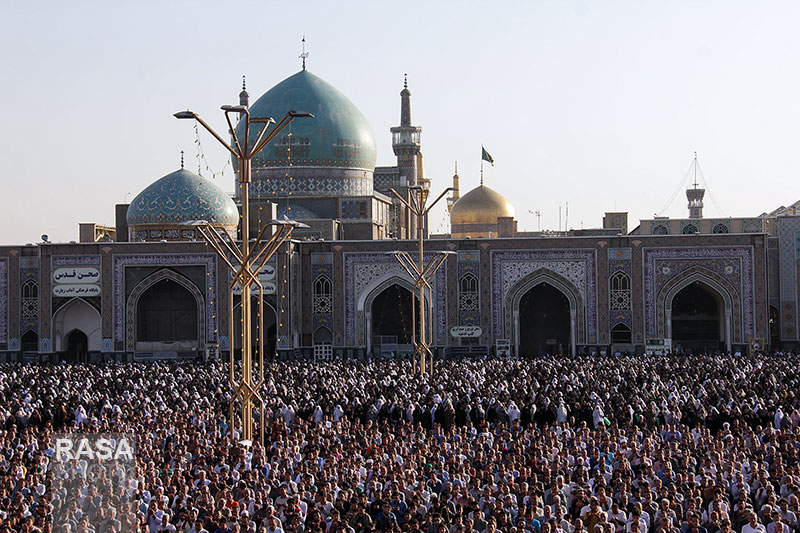 مشہد المقدس حرم امام رضا علیہ السلام میں نماز عید الاضحی