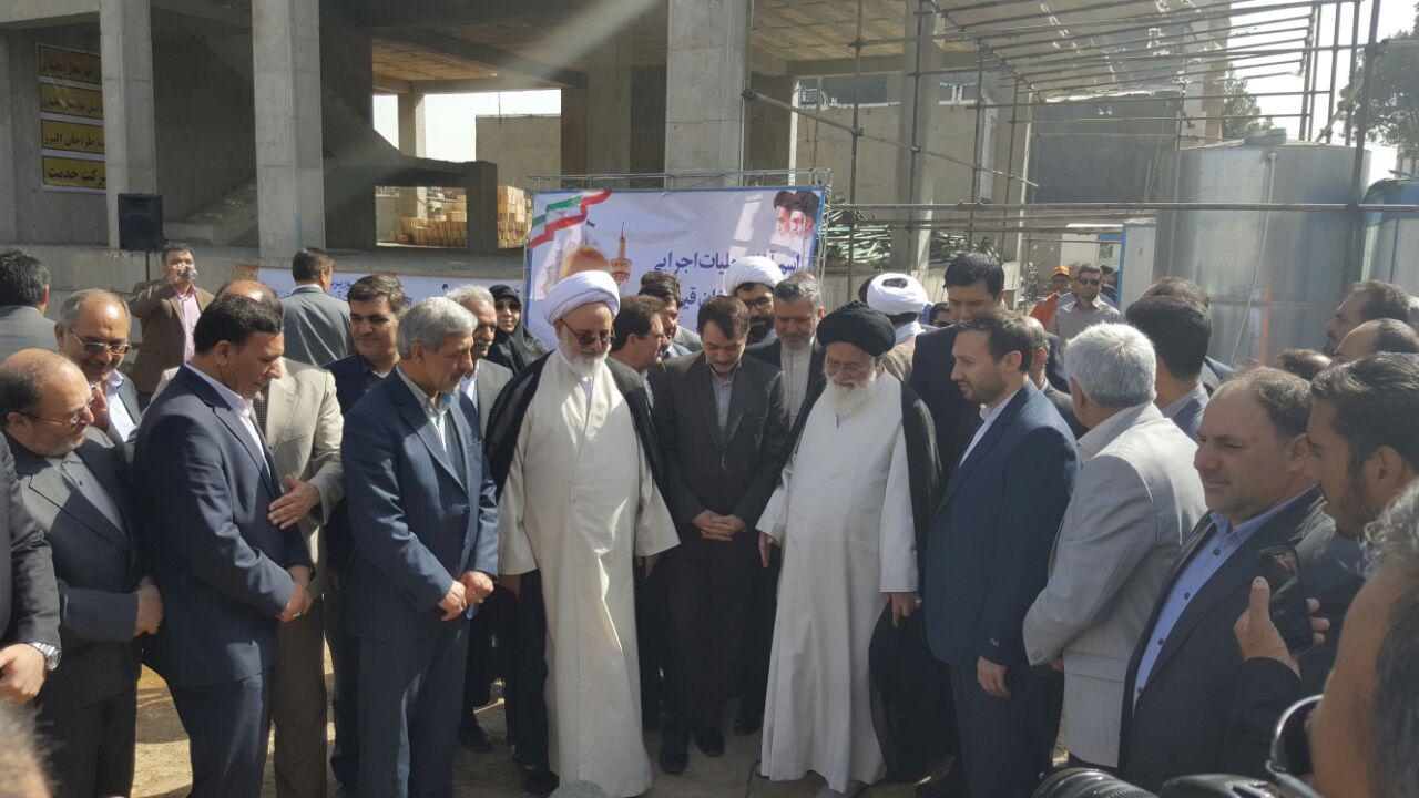 مراسم کلنگ زنی زائرسرای ایلامیان  توسط حجت الاسلام و المسلمین لطفی لطفی