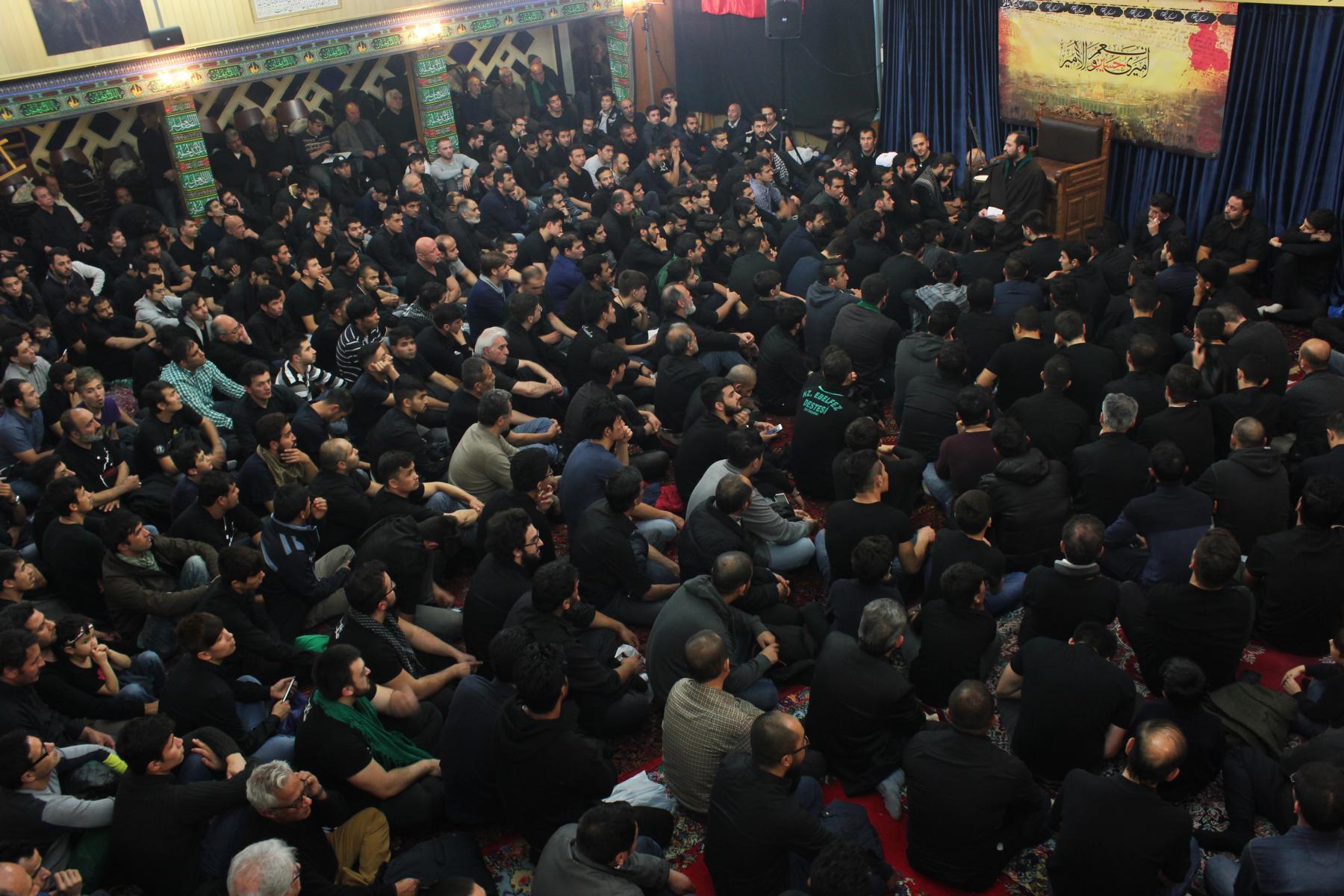  مراسم عزاداری دهه اول محرم در مسجد امام علی هامبورگ