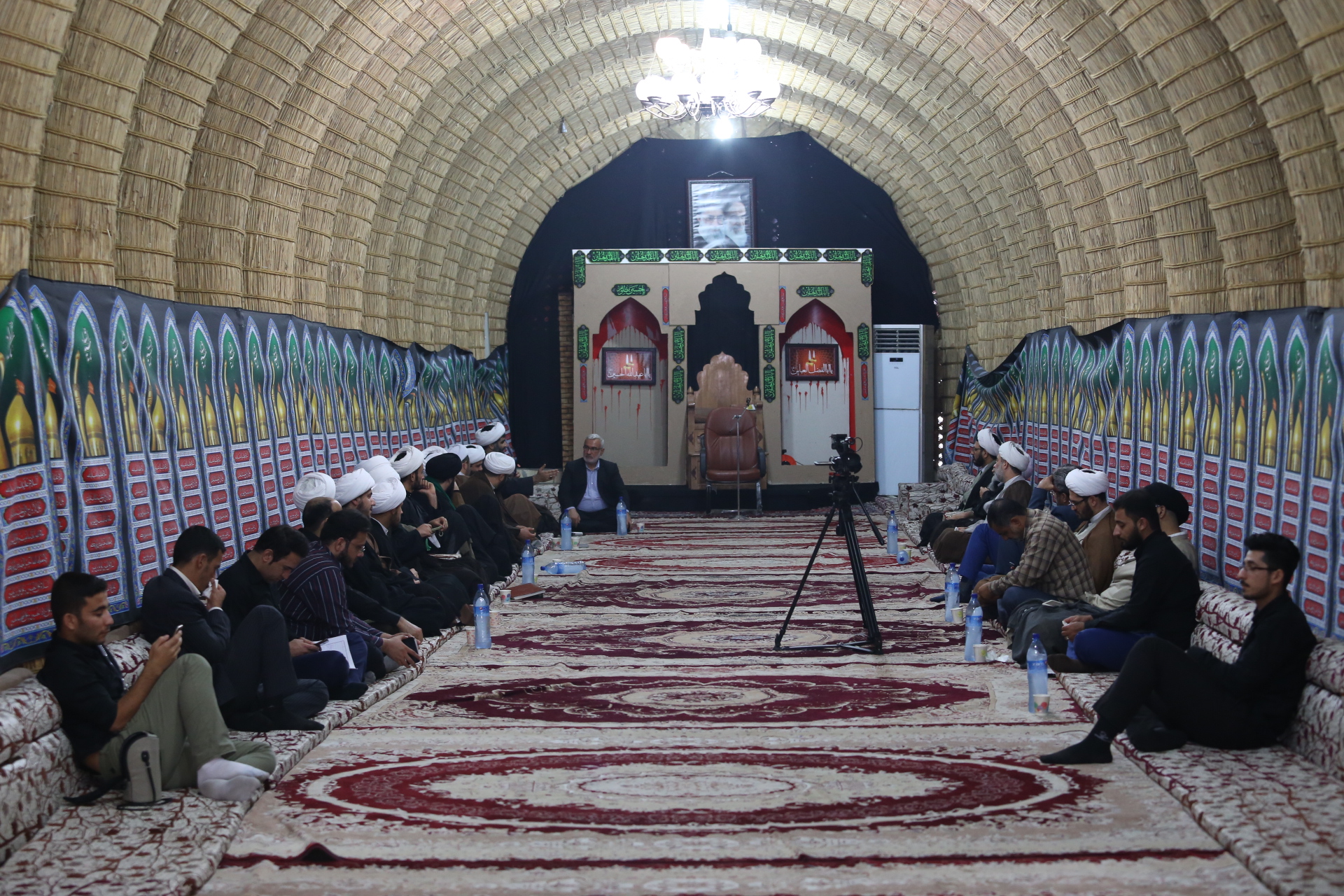 نشست پیرامون مرکز پاسخگویی به سؤالات دینی در دانشگاه امیرالمؤمنین(ع)