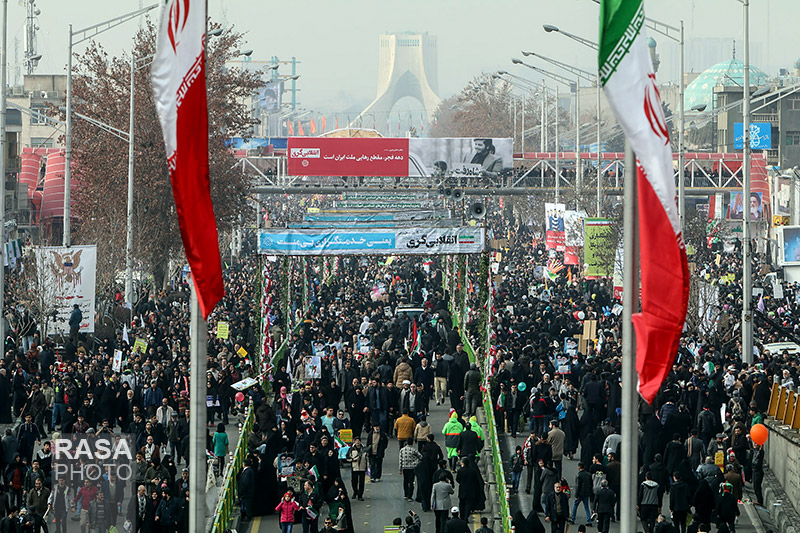 فجر انقلاب/ منتخب عکس های راهپیمایی 22 بهمن 