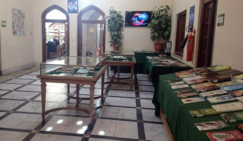برپایی نمایشگاه «کوثر رسول» در کتابخانه تخصصی اهل بیت رضوی