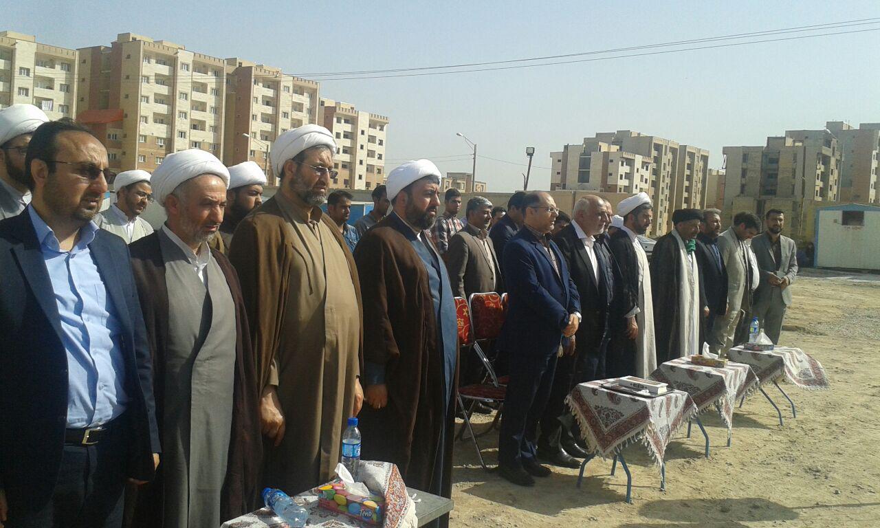 کلنگ زنی فاز نخست پروژه ۲۳۰ واحدی پردیس اهواز 
