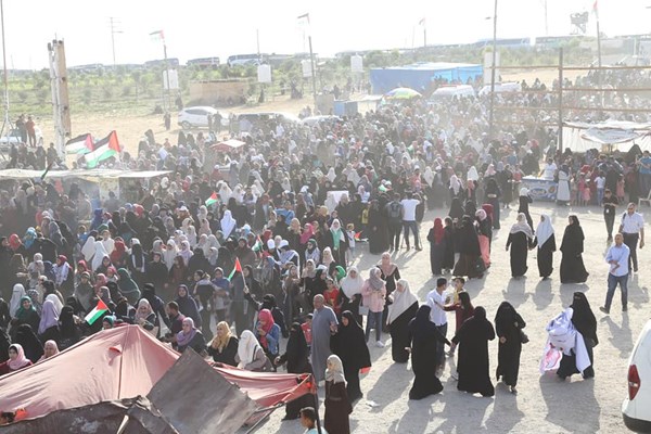 حضور بانوان فلسطینی در راهپیمایی بازگشت در نوار غزه 