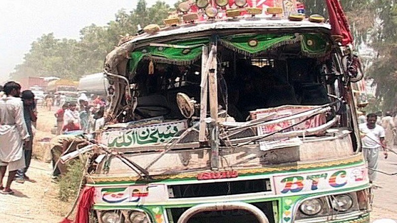  عزاداروں کی بس کو حادثہ/ پاکستان 