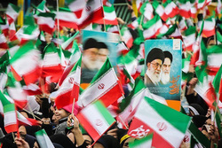 ملت ایران در 22 بهمن ثابت می کند که ذره ای از  آرمانها عقب نشینی نخواهد کرد