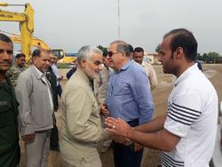حضور سردار سلیمانی در مناطق سیل زده خوزستان