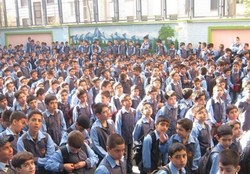 تبلیغ اعطای دو مدرک ایرانی و خارجی توسط مدارس واقعی نیست