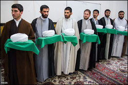 عمامه گذاری ۵ طلبه مدرسه امام حسن مجتبی کیانشهر اهواز