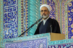 ایران بر اساس عقلانیت و حکمت عمل می کند اما در برابر تهدید تسلیم نخواهد شد