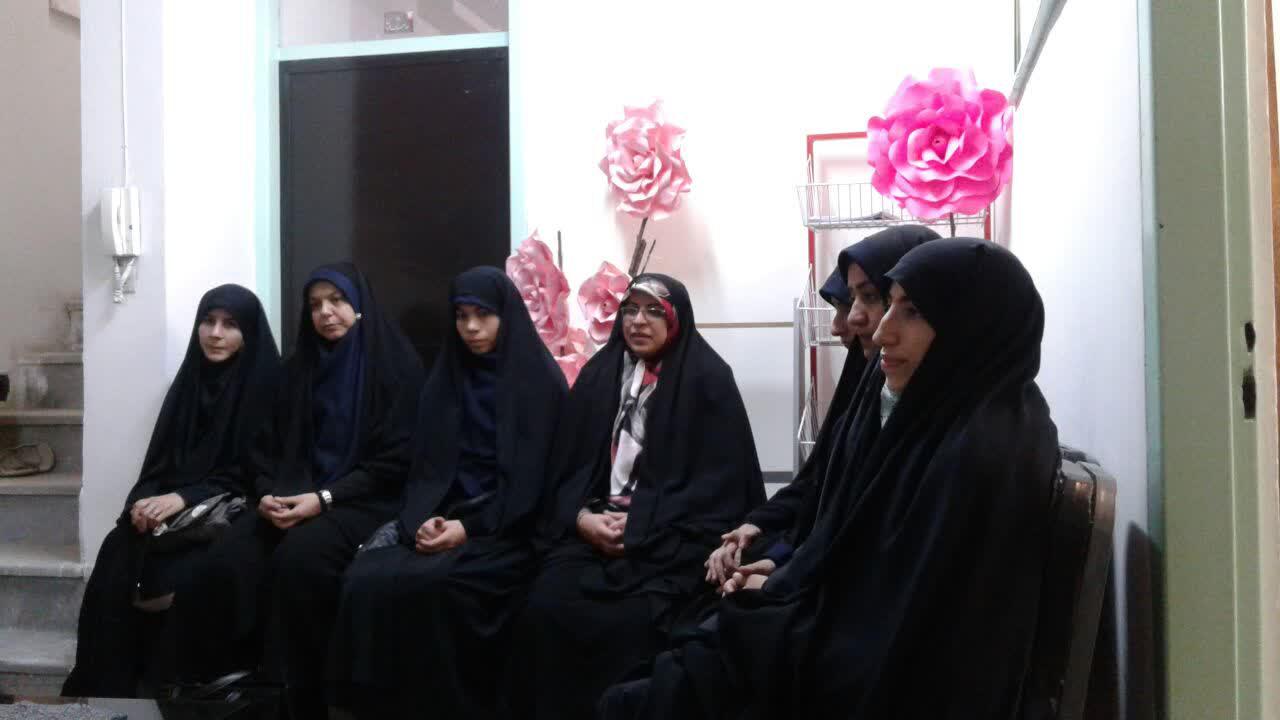 طلاب مدرسه علمیه امام خمینی از کتابخانه حوزه علمیه باقرالعلوم بازدید کردند