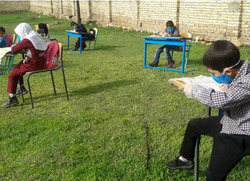 تلاش معلمان برای «شاد» کردن دانش‌آموزان مناطق محروم