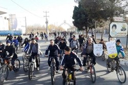 رکاب‌زنی دوچرخه سواران قمی تا بیت امام راحل