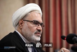 شهید صدر دولت را ابتکار انبیا و مردم ایران را در مسیر انبیا می‌دانست
