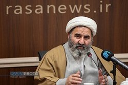 بیانات امامین انقلاب در قالب گفتمان سازی انقلاب برای مردم تبیین شود