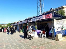 اقدامات فرهنگی طلاب جامعة الزهرا در جشنواره مادرانه بانوان استان قم