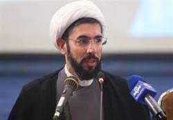 امام راحل با پشتیبانی مردم به ایران عزت دادند