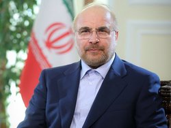 امثال شهید چمران باید الگوی دستگاه تربیتی جمهوری اسلامی باشند