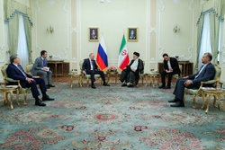 تأکید بر استمرار روند توسعه مناسبات راهبردی تهران و مسکو