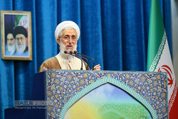 ملت ایران تهدیدات استکباری را به فرصت مبدل کرده است