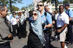 خشونت فراموش شده علیه زنان مسلمان در غرب